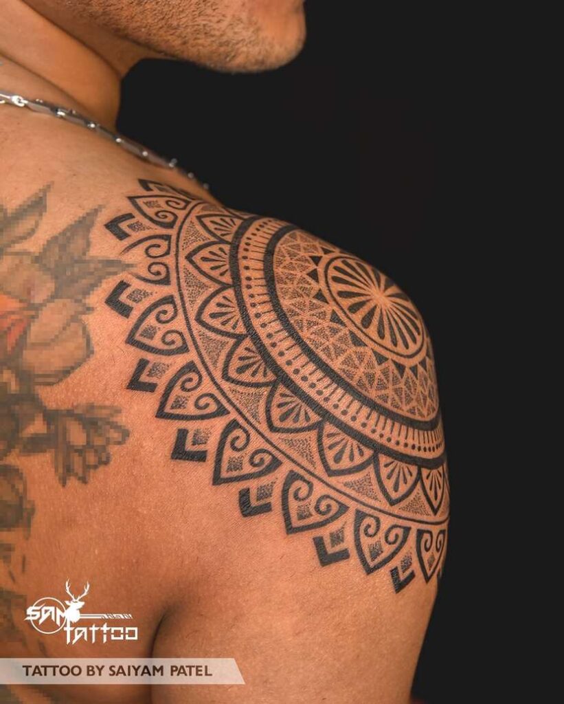 Mandala Tattoo Designs For men on hands : r/tattoo