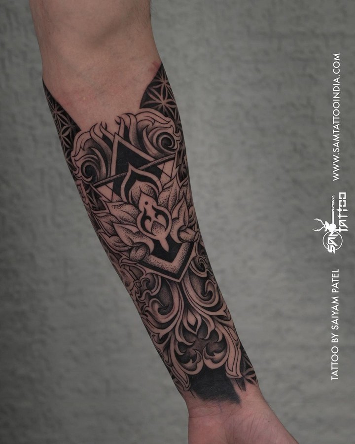 Combine intricate mandala patterns with religious symbols representing your  faith at the center. This can create a visually stunning and spiritually  meaningful tattoo. tattoo idea | TattoosAI